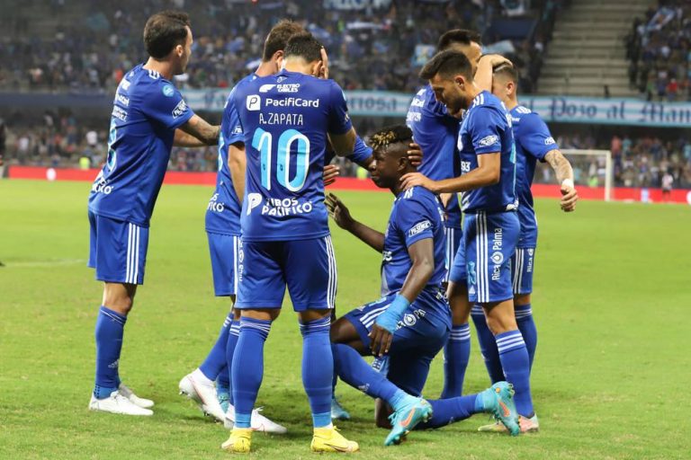 Emelec se aferra a ganar la Etapa Liga Pro