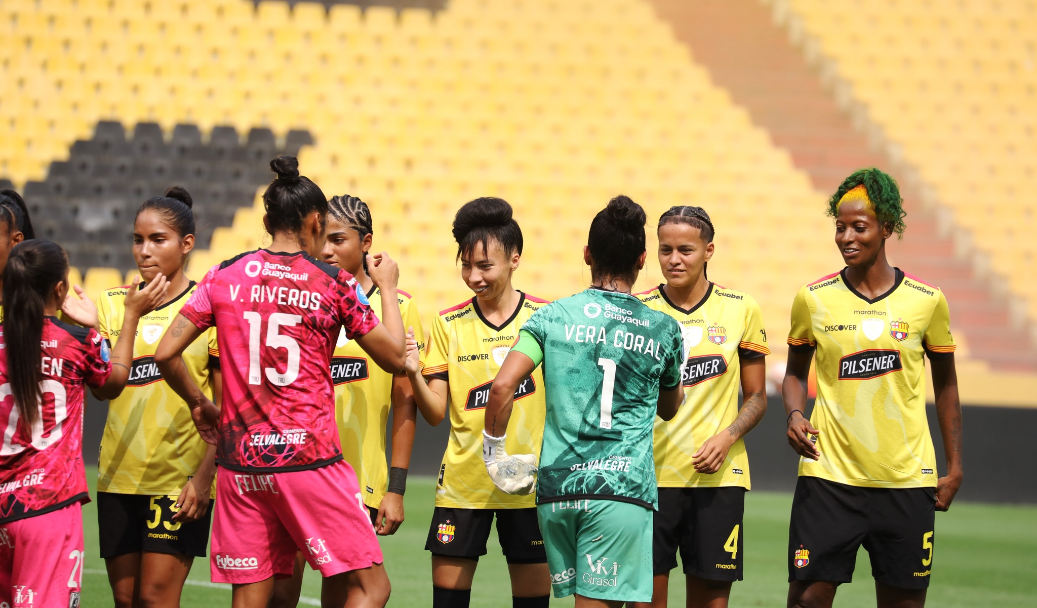 Guayaquil, sábado 14 de septiembre del 2024
En el estadio BancoPichincha, Barcelona se enfrenta a Dragonas IDV por la primera final de la Superliga Femenina.
Fotos: César Muñoz/API