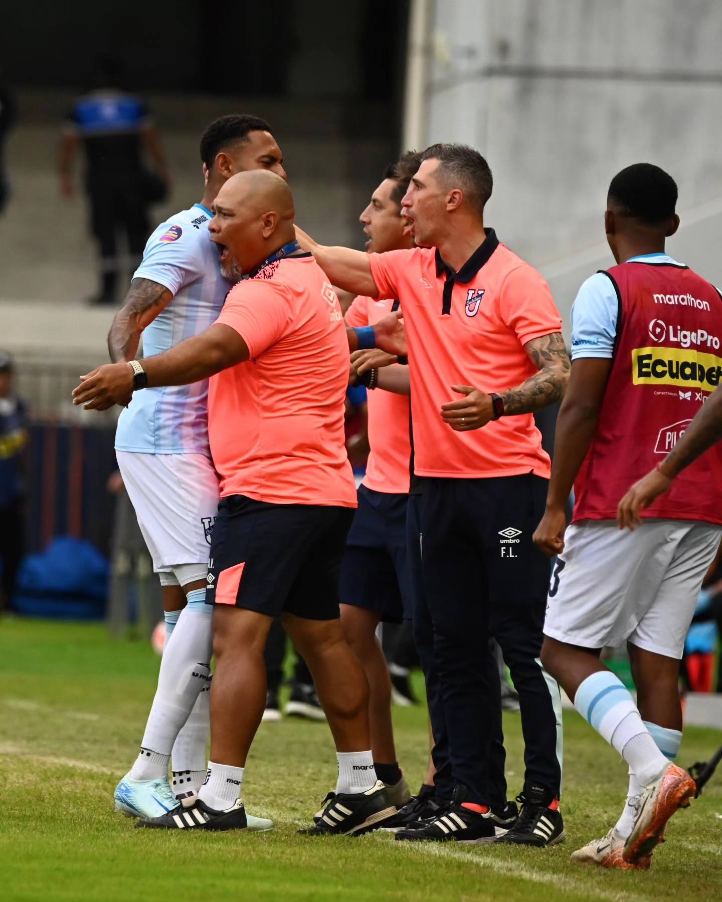 Emelec VS Universidad Catolica 1era. Fecha Liga PRO 2025 Ecuador 4