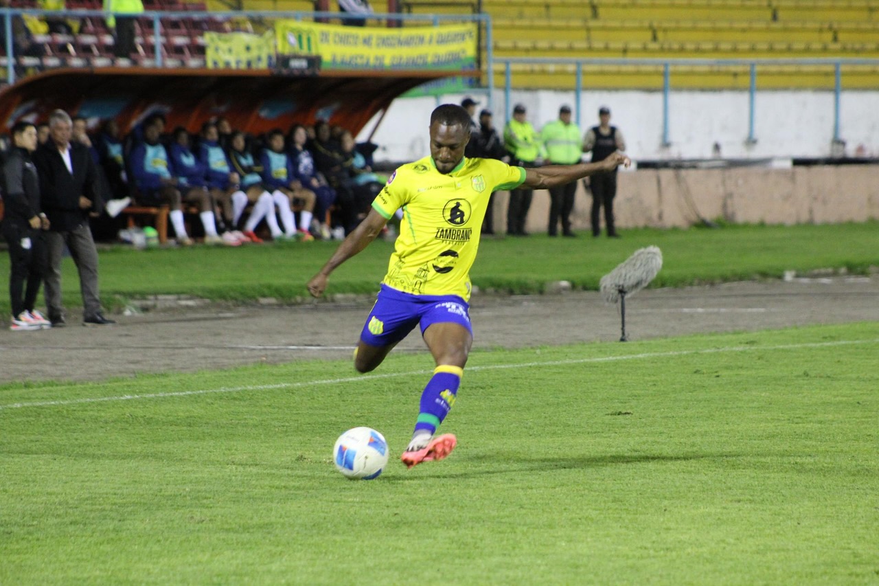 Gualaceo VS Chacaritas 1era. Fecha Serie B Ecuador 4