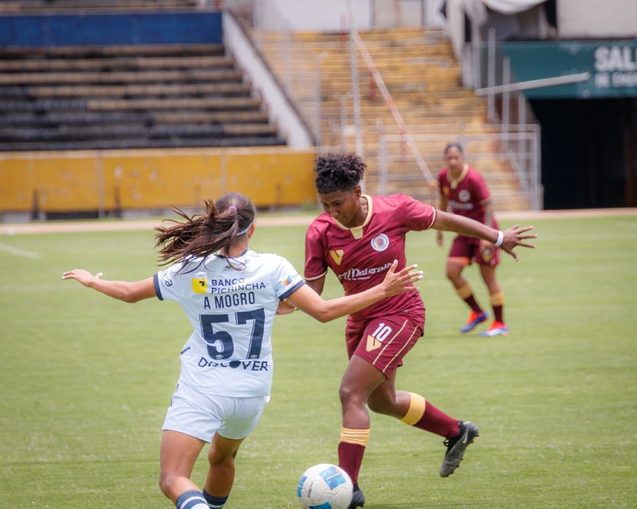 U. Catolica VS VinoTinto 1era. Fecha Super Liga Femenina 2025 Ecuador 1