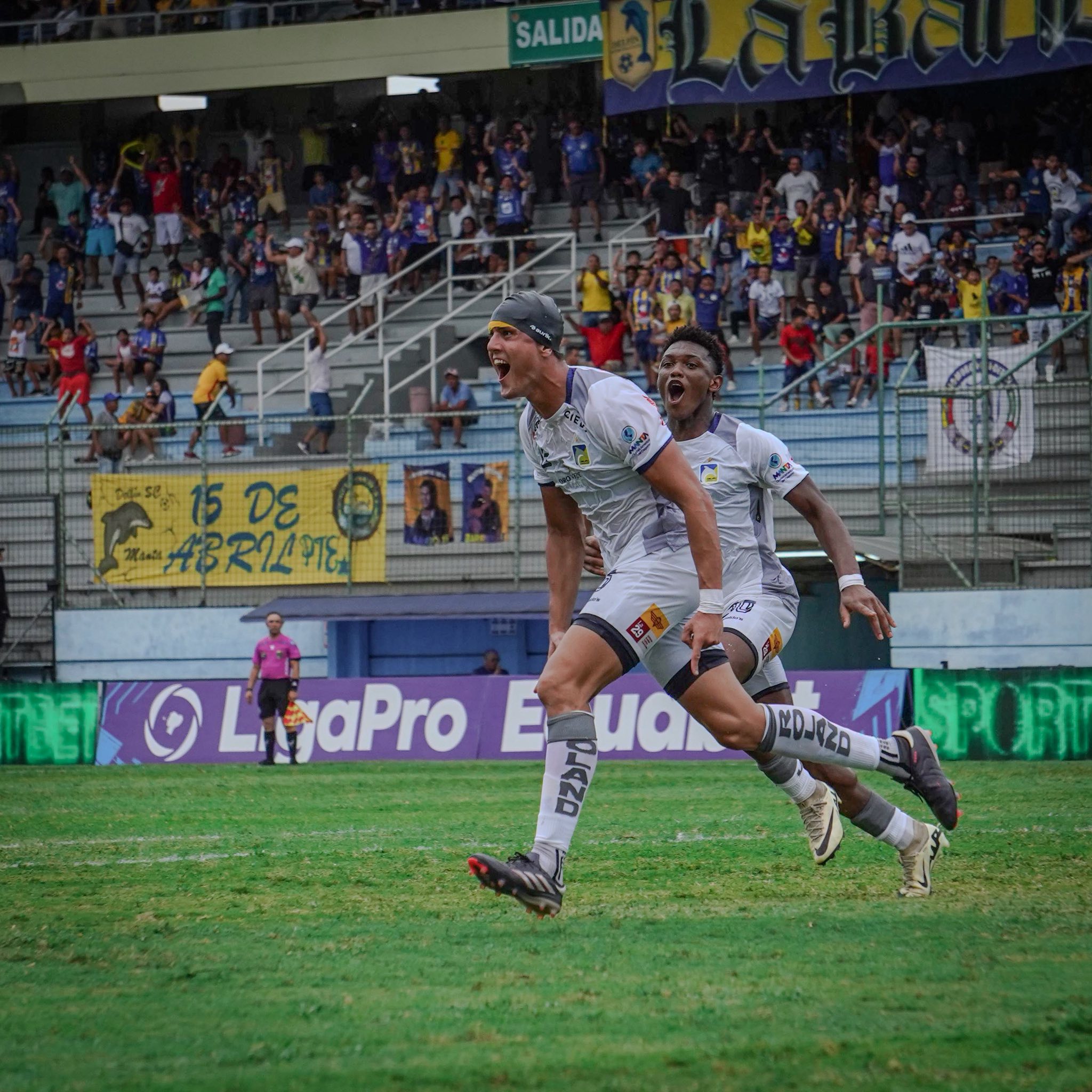 Delfín VS Universidad Catolica 13ava. Fecha Liga Pro 2025 Ecuador 4