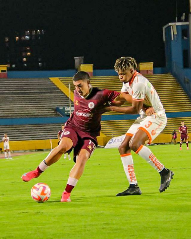 VinoTinto VS Libertad 15ava. Fecha Liga PRO 2025 Ecuador 4
