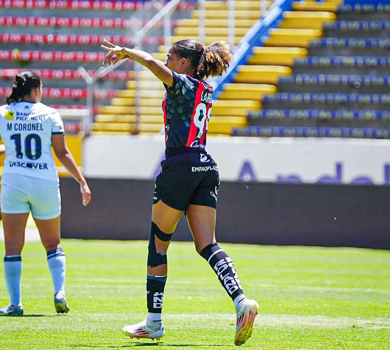 U. Catolica VS Dragonas semifinales Super Liga Femenina 4