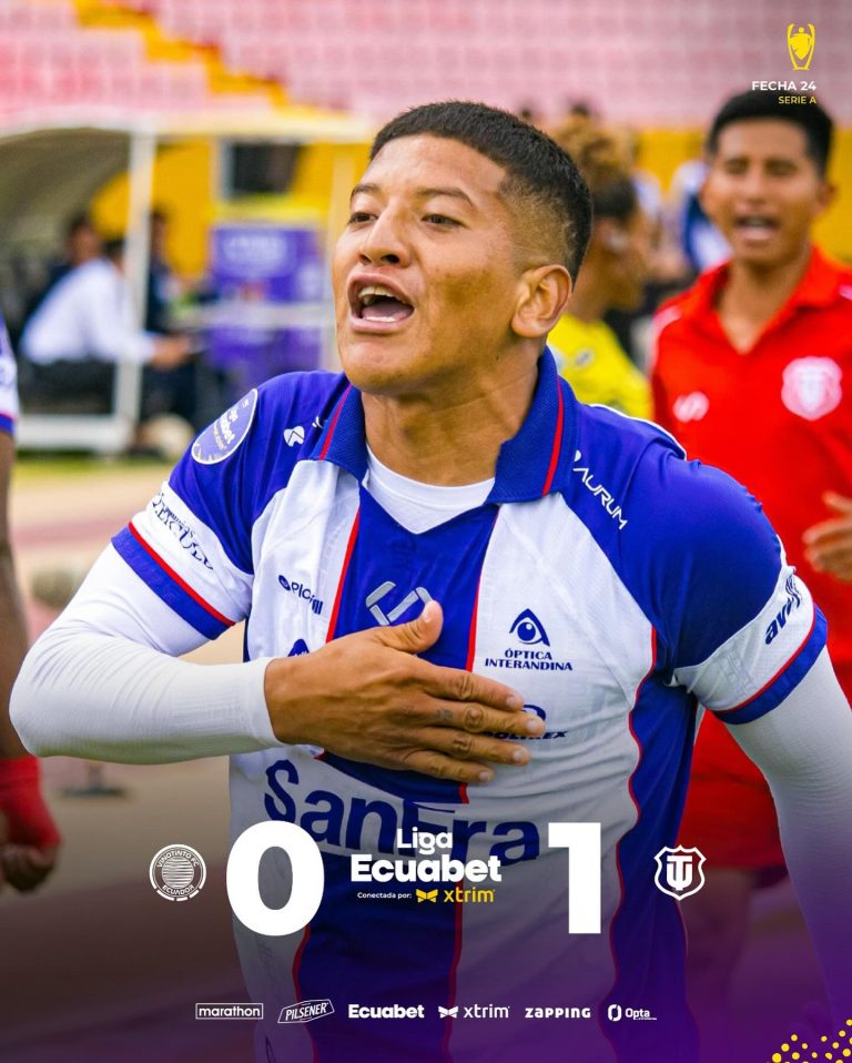 VinoTinto VS T. Universitario