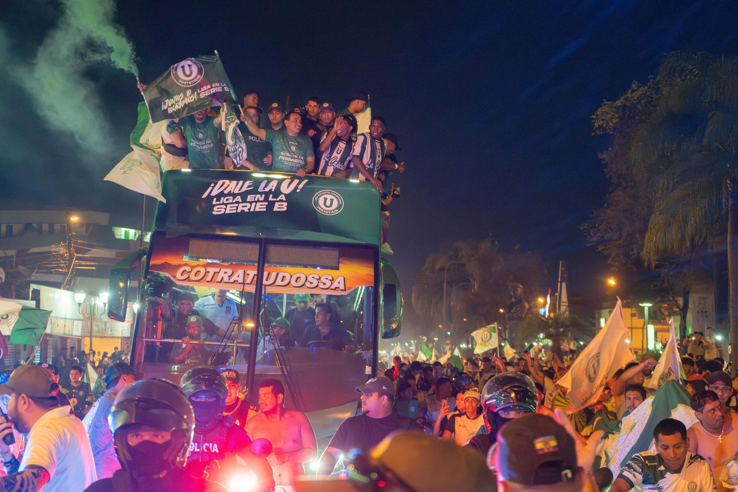 Caravana del Campeón Liga Portoviejo 11