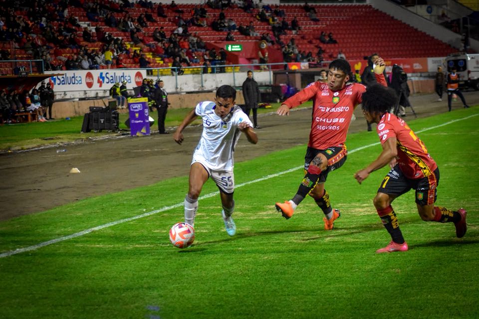 D. Cuenca VS Delfín 8va. Fecha Exagonal 2 Liga Pro 4