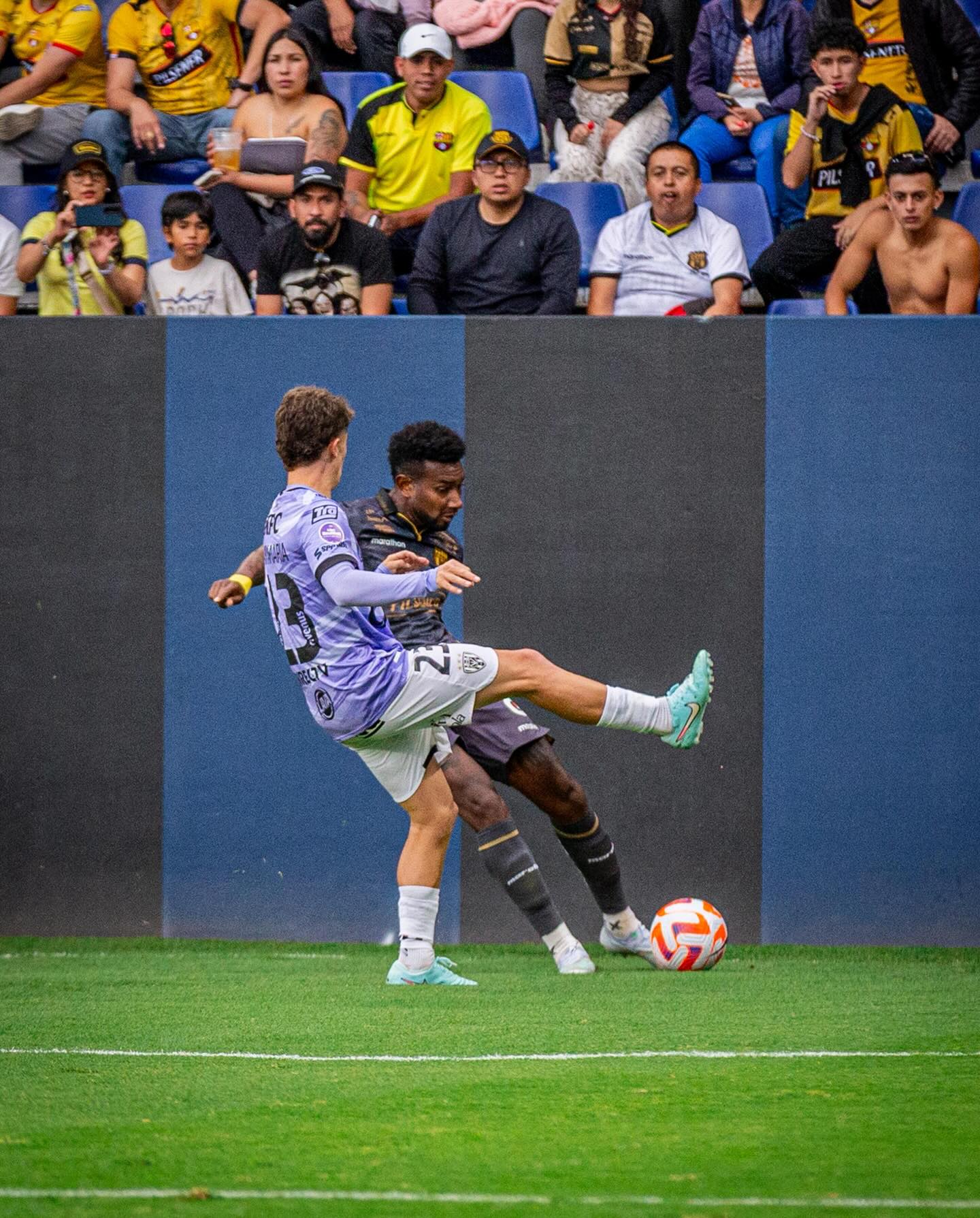 Independiente VS Barcelona 10ma. Fecha Exagonal 1 Liga Pro 2025 Ecuador 4