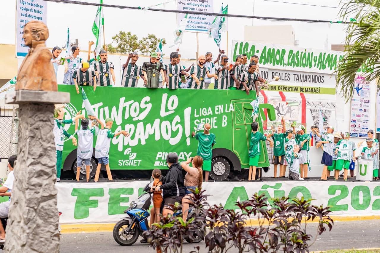 Caravana del Campeòn Portoviejo 19