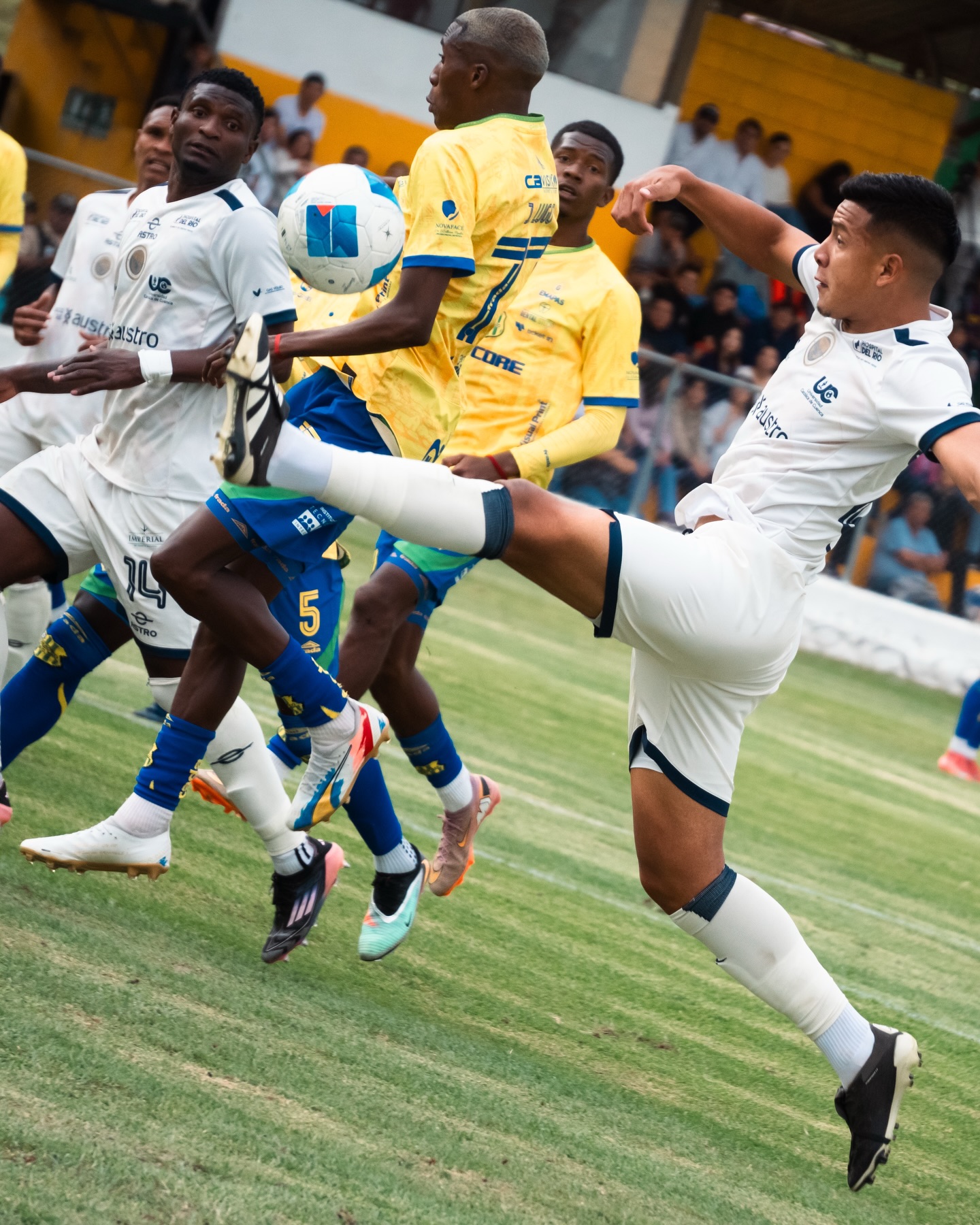 Gualaceo VS Cuenca Junior 1era. Fecha Serie B Ecuador 2026 Ecuador 5