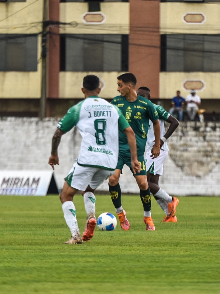 9 de Octubre VS Liga de Portoviejo 5ta. Fecha Serie B Ecuador 3