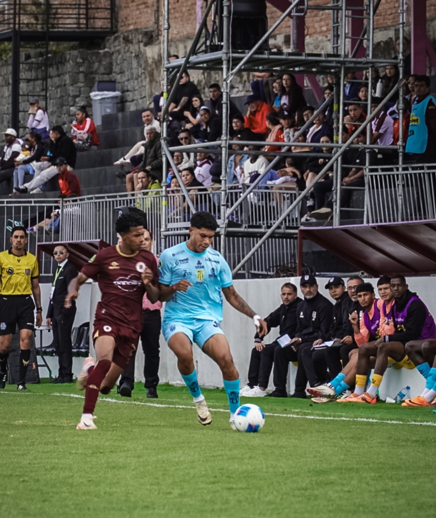 9 de octubre VS VinoTinto 4ta. Fecha Serie B Ecuador 2026 Ecuador 3