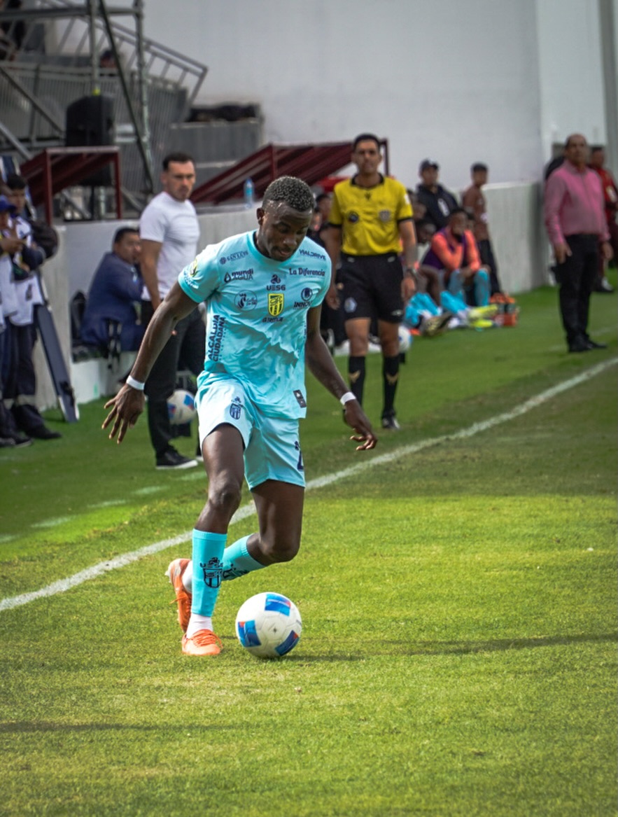 9 de octubre VS VinoTinto 4ta. Fecha Serie B Ecuador 2026 Ecuador 4