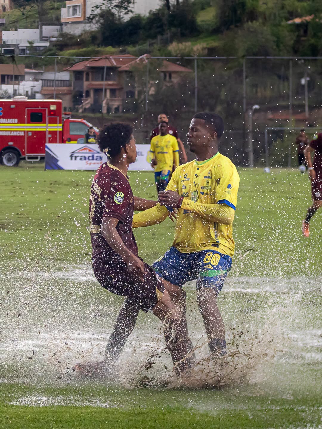 Gualaceo VS VinoTinto 5ta. Fecha Serie B Ecuador 4