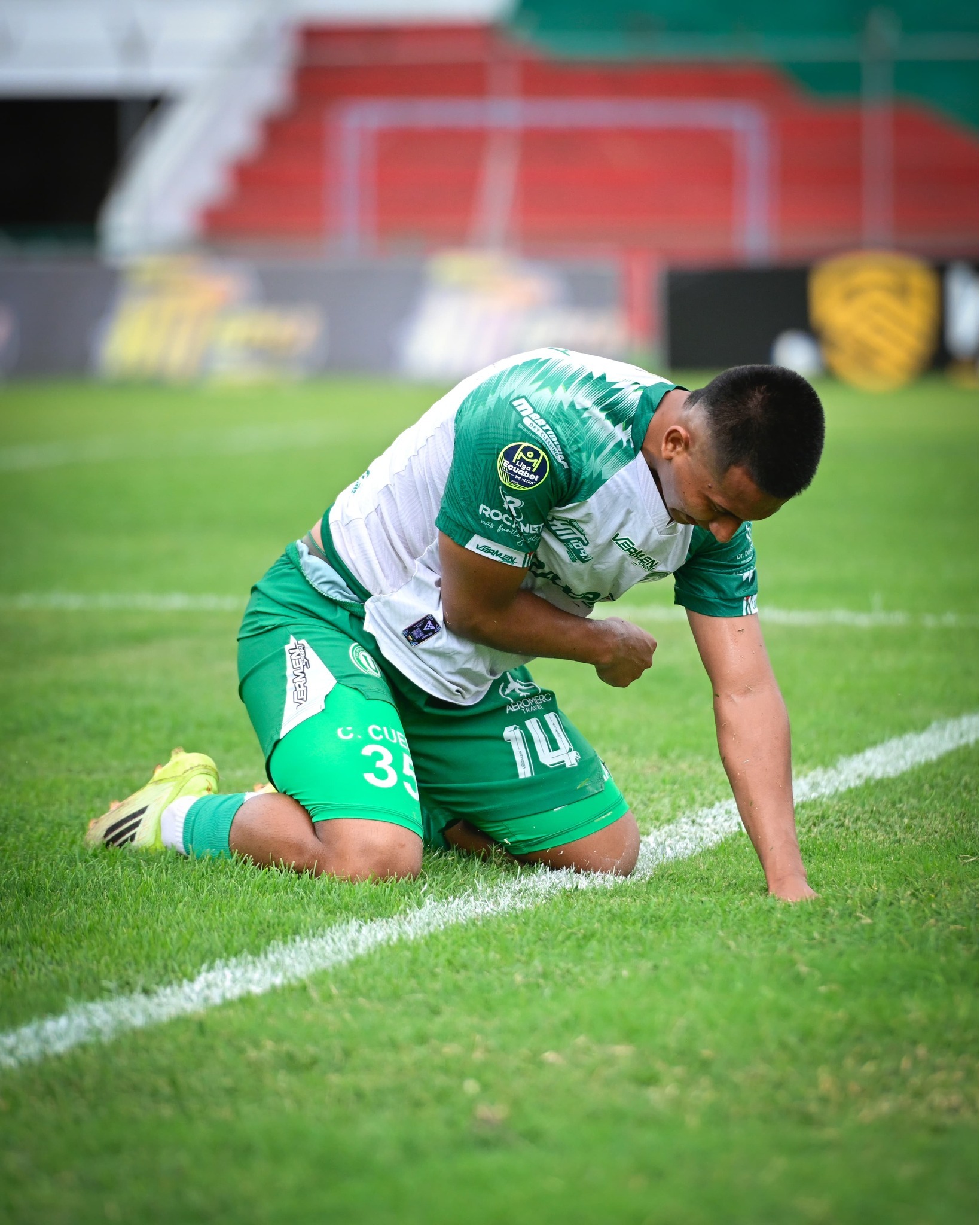 Liga de Portoviejo VS Cuenca Jrs 6ta. Fecha Serie B Ecuador 2026 Ecuador 4