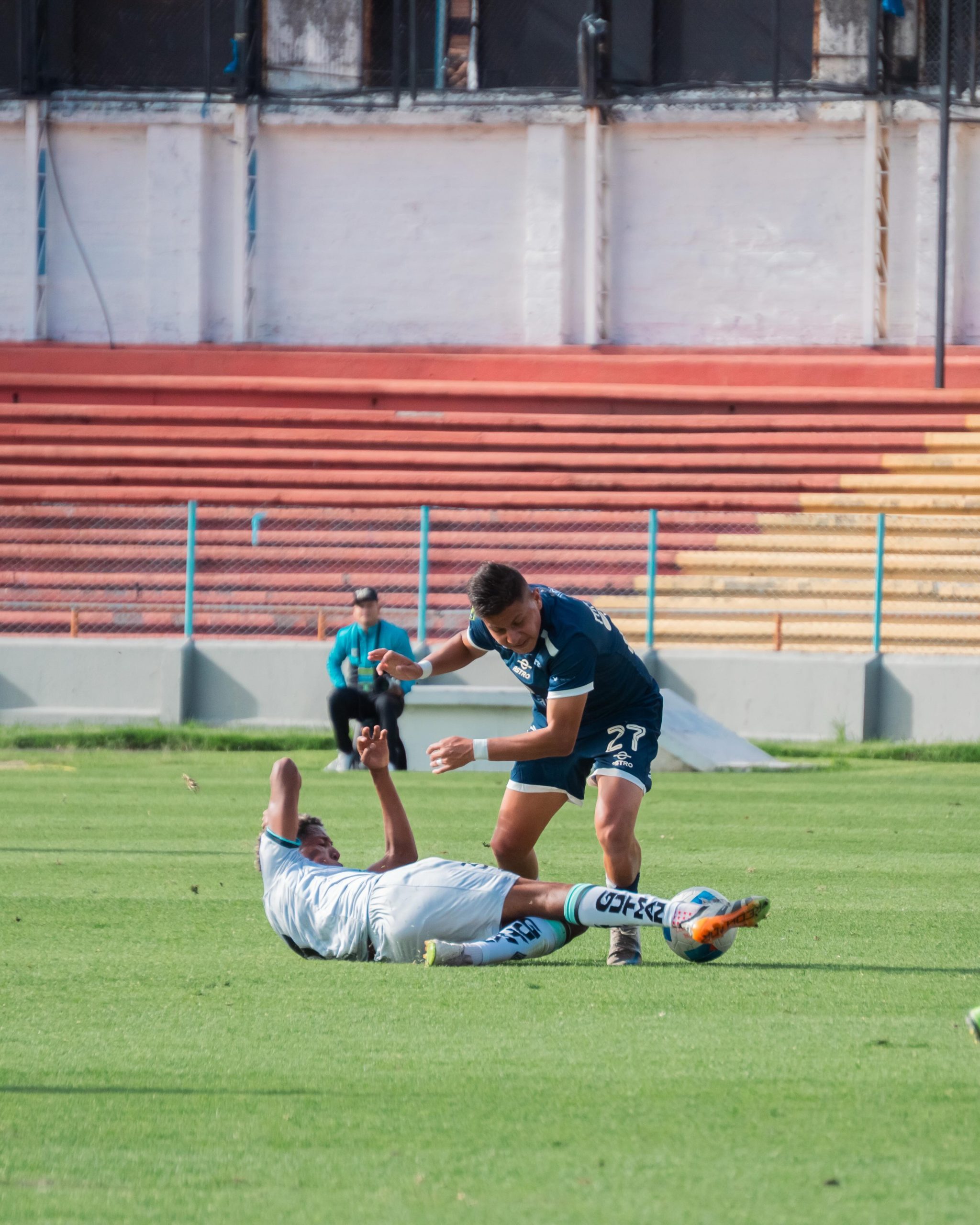 Cuenca Jrs VS Cumbaya 9na. Fecha Serie B Ecuador 3