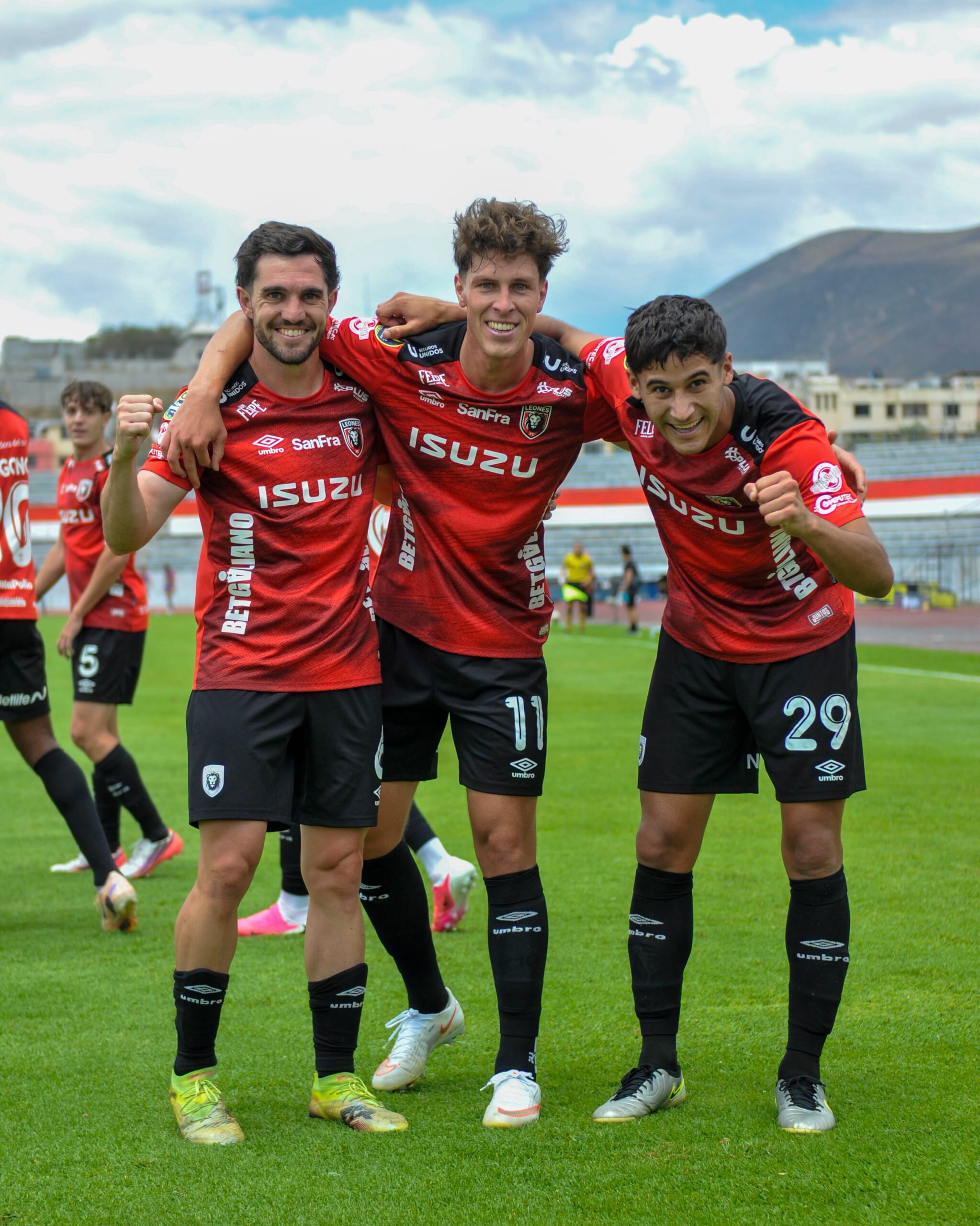 Leones VS Libertad 4ta. Fecha Cuadrangular Liga Pro 5